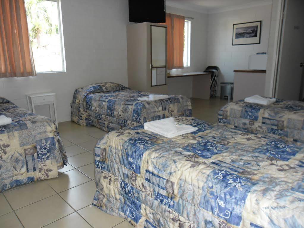 Banjo Paterson Motor Inn Таунсвил Екстериор снимка