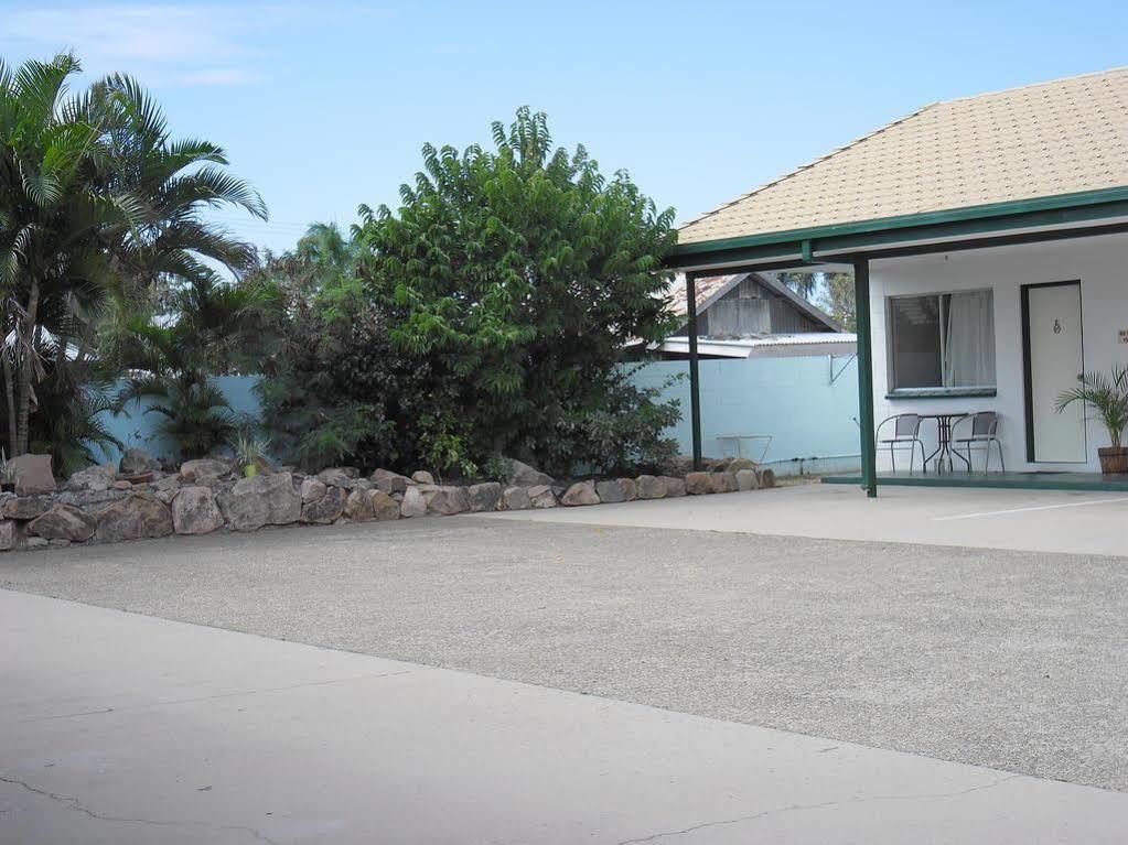 Banjo Paterson Motor Inn Таунсвил Екстериор снимка