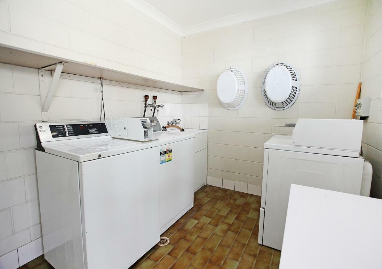 Banjo Paterson Motor Inn Таунсвил Екстериор снимка